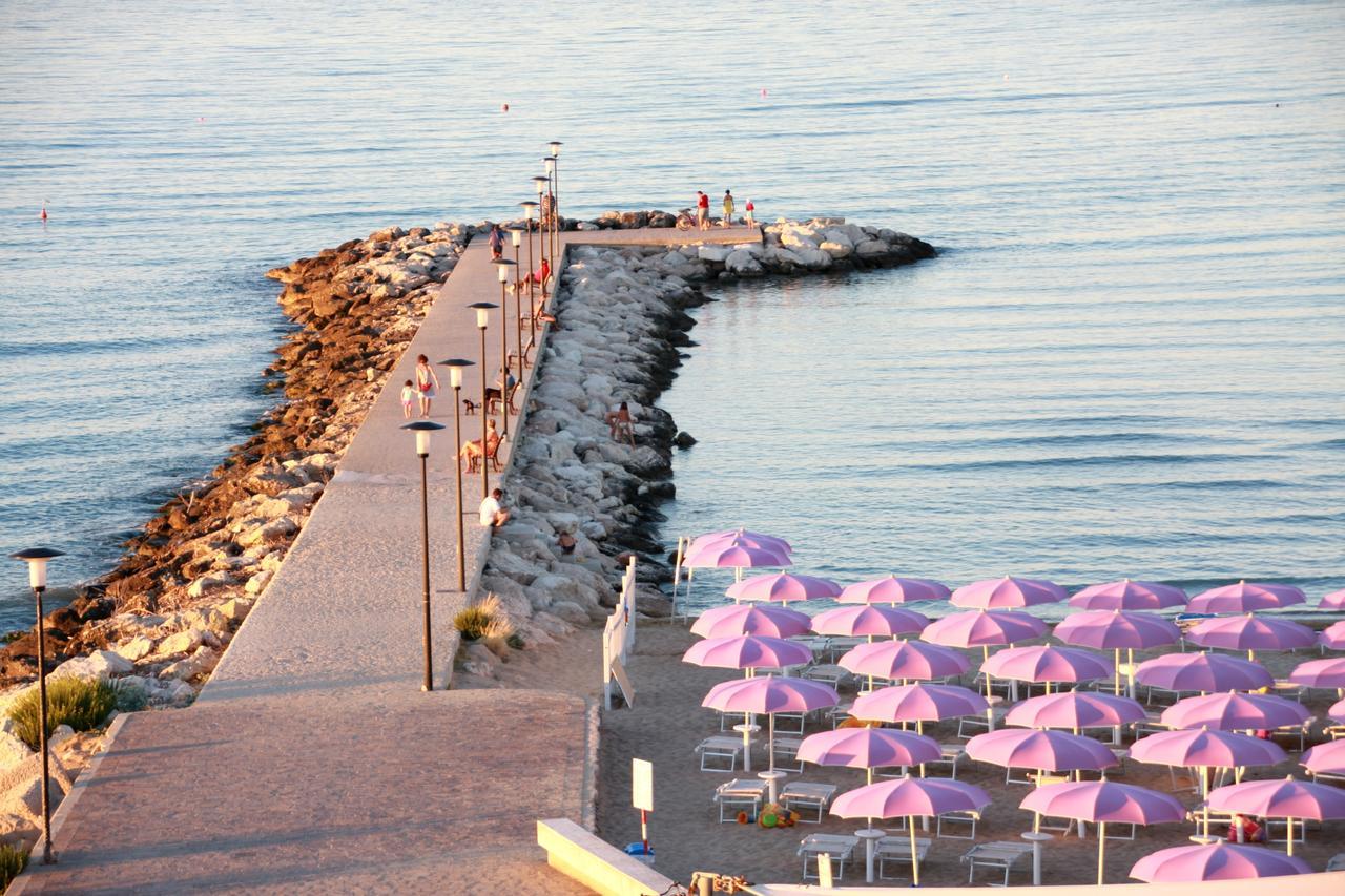 Hotel Excelsior Fano Exterior foto